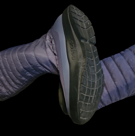 OOFOS Women's Oomg gray Boot  Lightwght - Picture 5 of 7